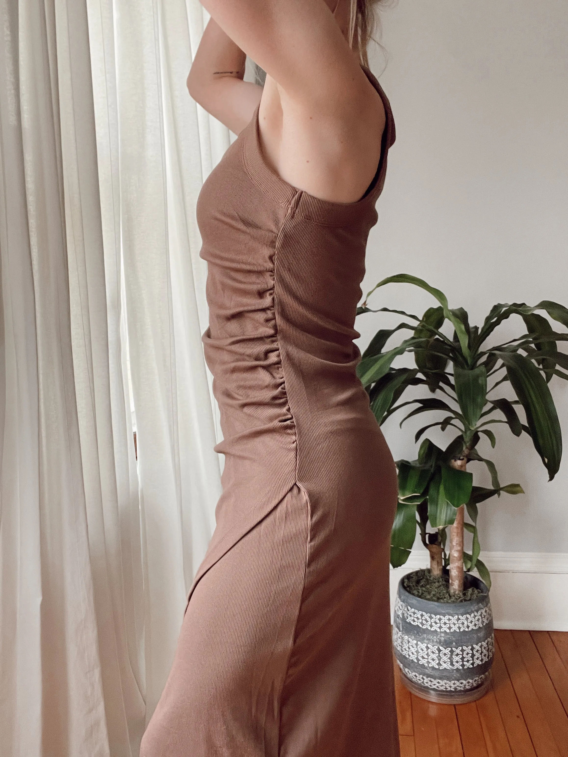Chestnut Ribbed Knit Midi Dress