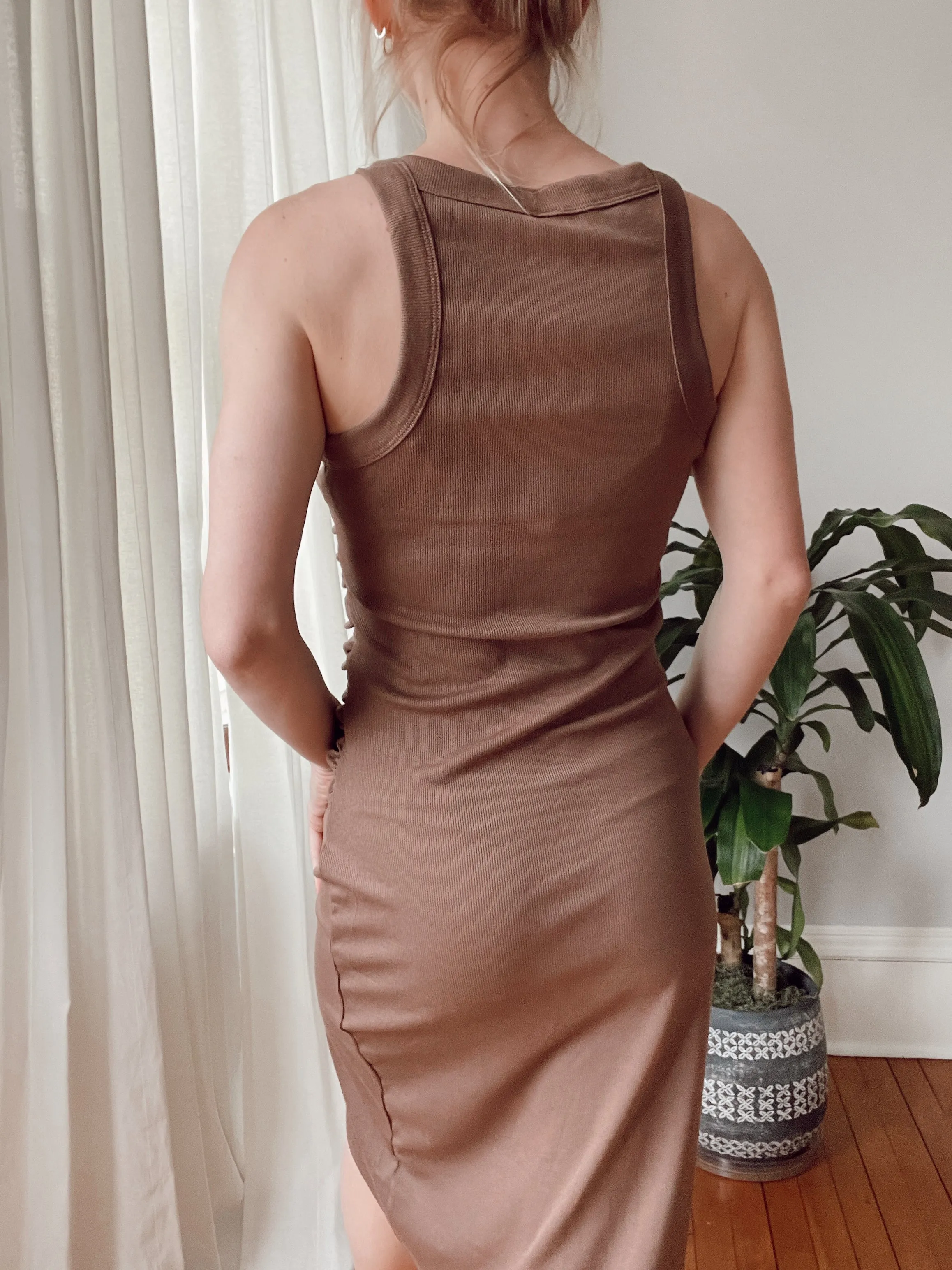 Chestnut Ribbed Knit Midi Dress