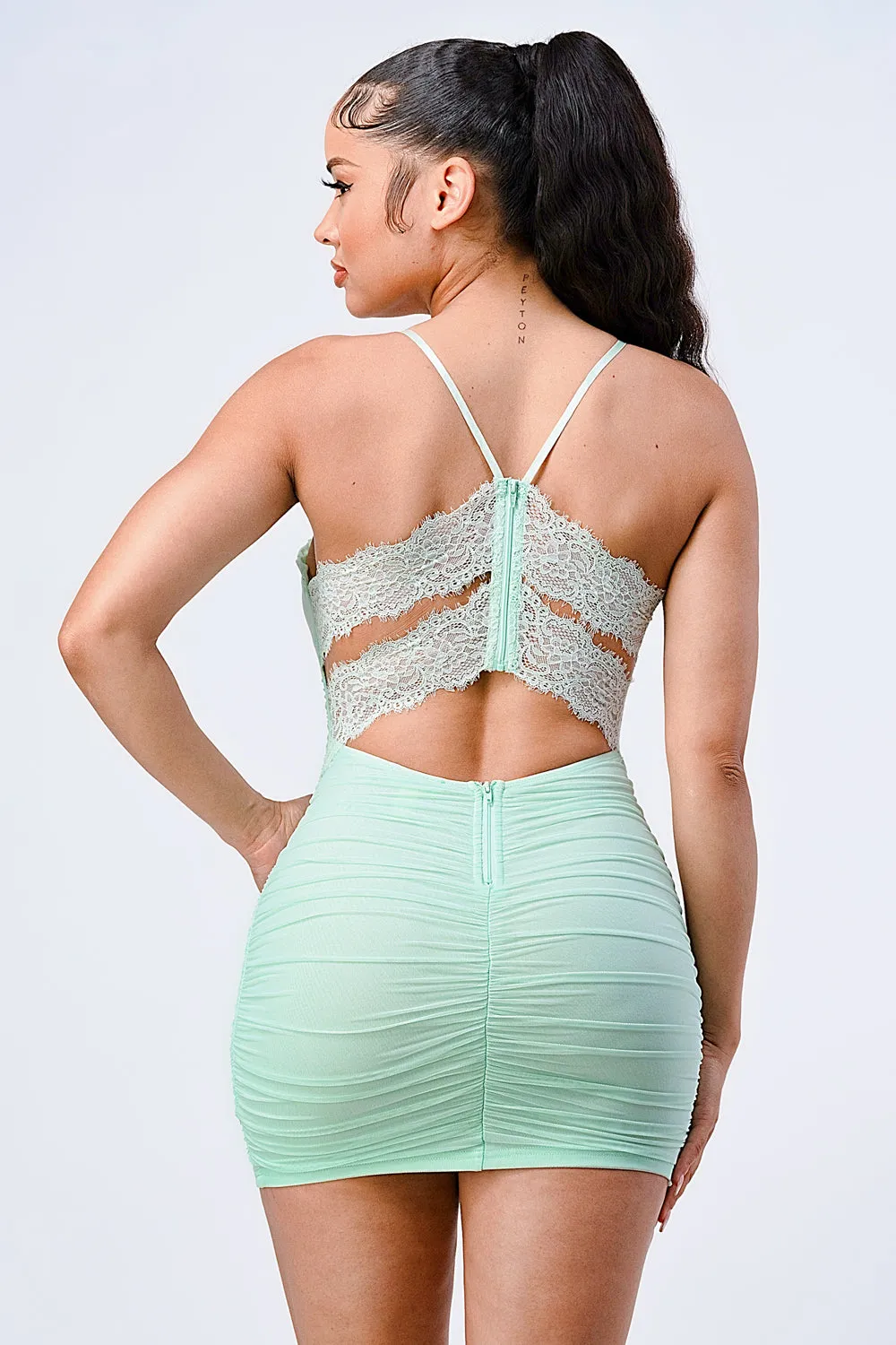 LUX RUFFLED SWEETHEART LACE TRIM BACK BODYCON DRESS